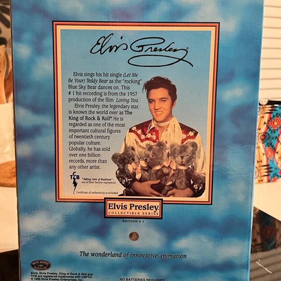 Authentic 1999 Elvis Presley dancing teddy bear - Picture 7 of 9